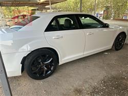 کرایسلەر 300